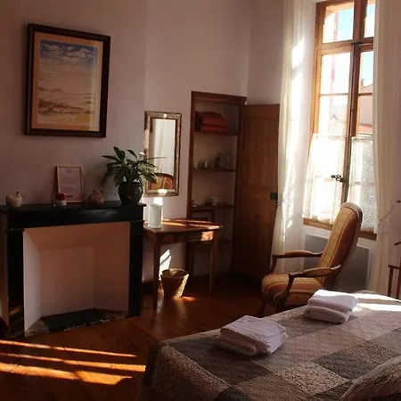 Maison Prades D'hotes * Prades (Pyrenees-Orientales)