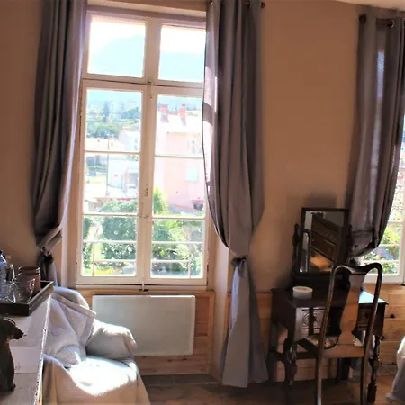 Maison D'hotes * 普拉德